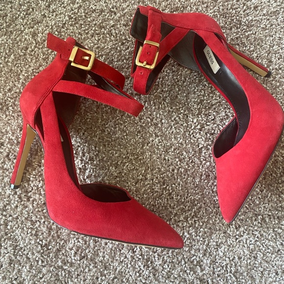 GUESS Ambelu Medium Red Suede Pump 4” Size 10M Pre-owned With Box. - Picture 6 of 12